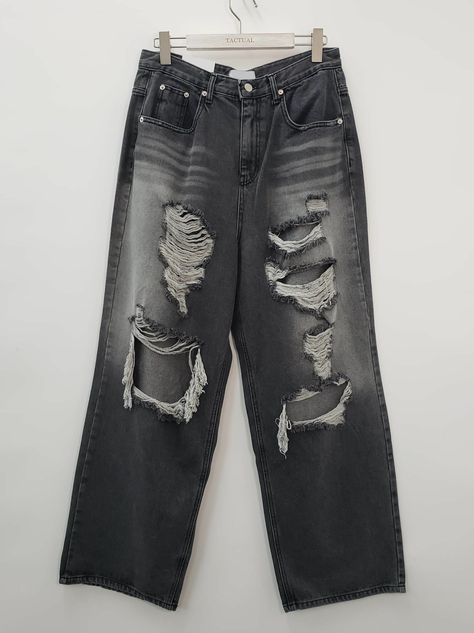 破洞鬆身牛仔褲 J621