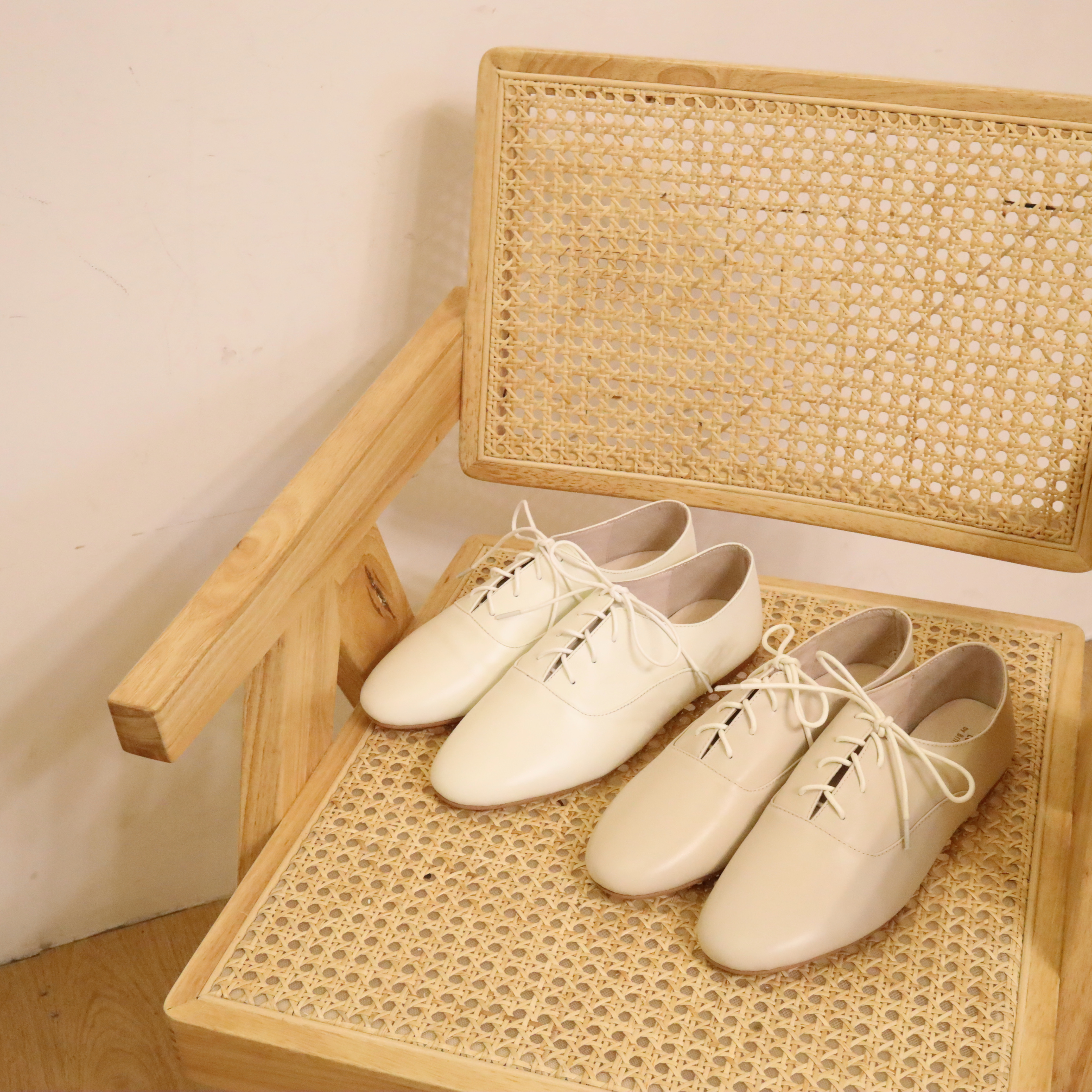 (預訂) SS2194 Poie II Leather Flats
