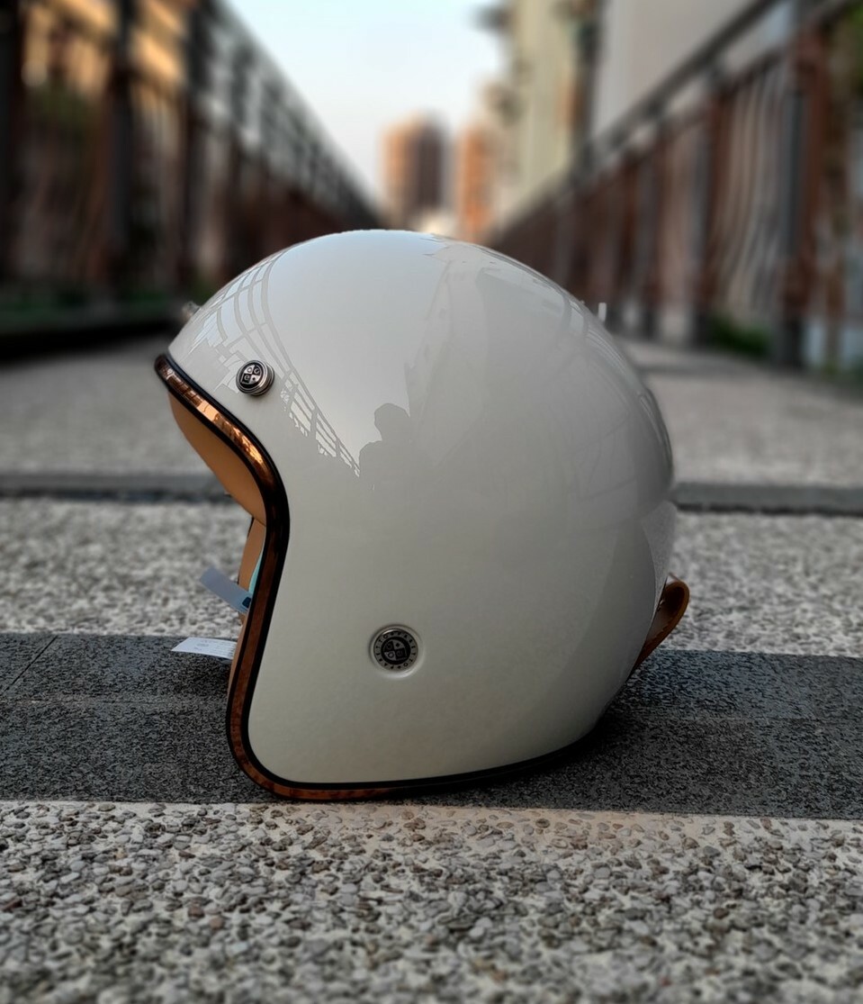 PARETTO FLICKA 芙莉卡 素色 亮面米杏 復古帽 3/4罩安全帽