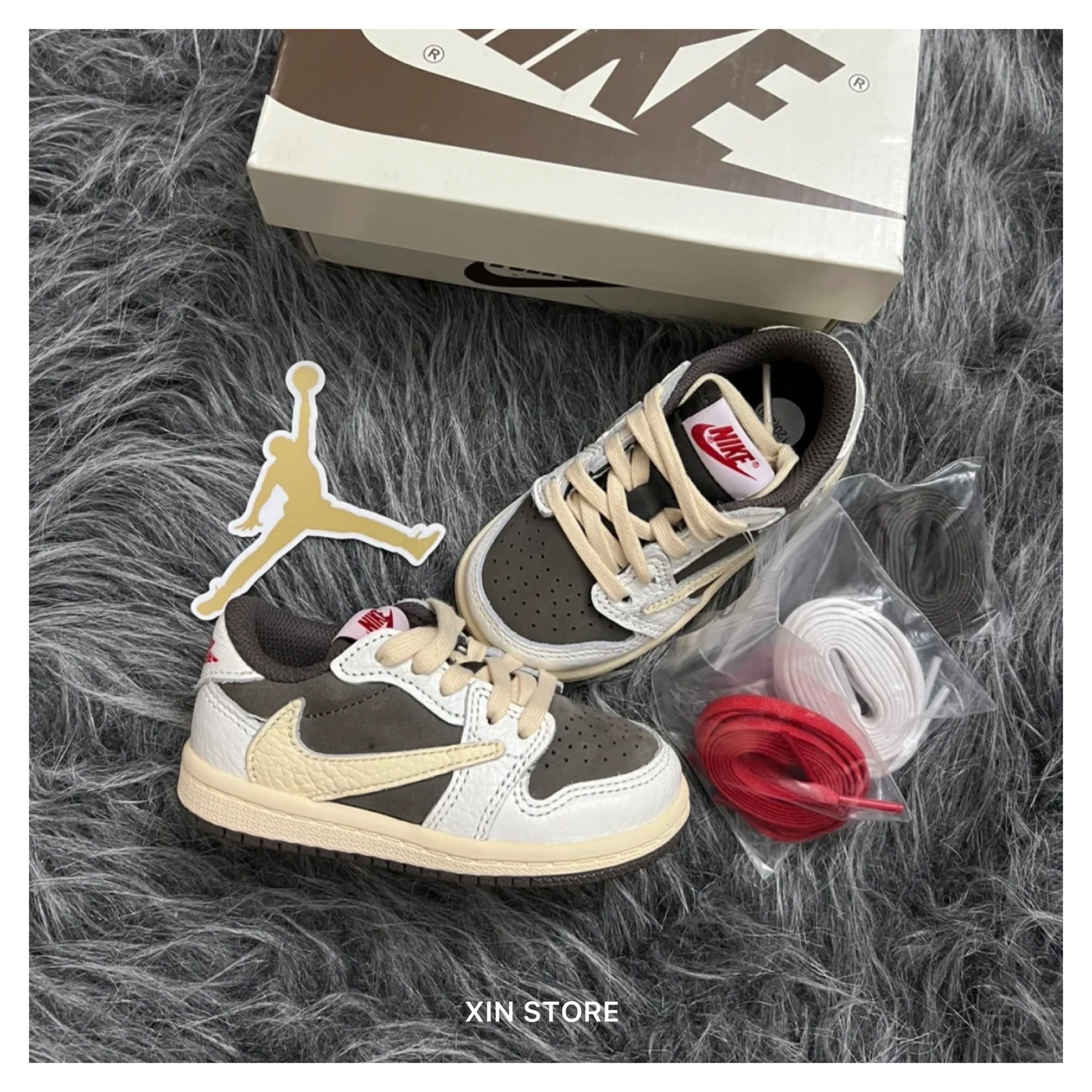 Travis Scott x Air Jordan1 Low Reverse Mocha 倒鉤摩卡中小童