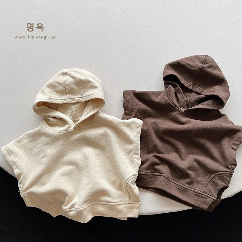 輕鬆搭配！連帽背心款