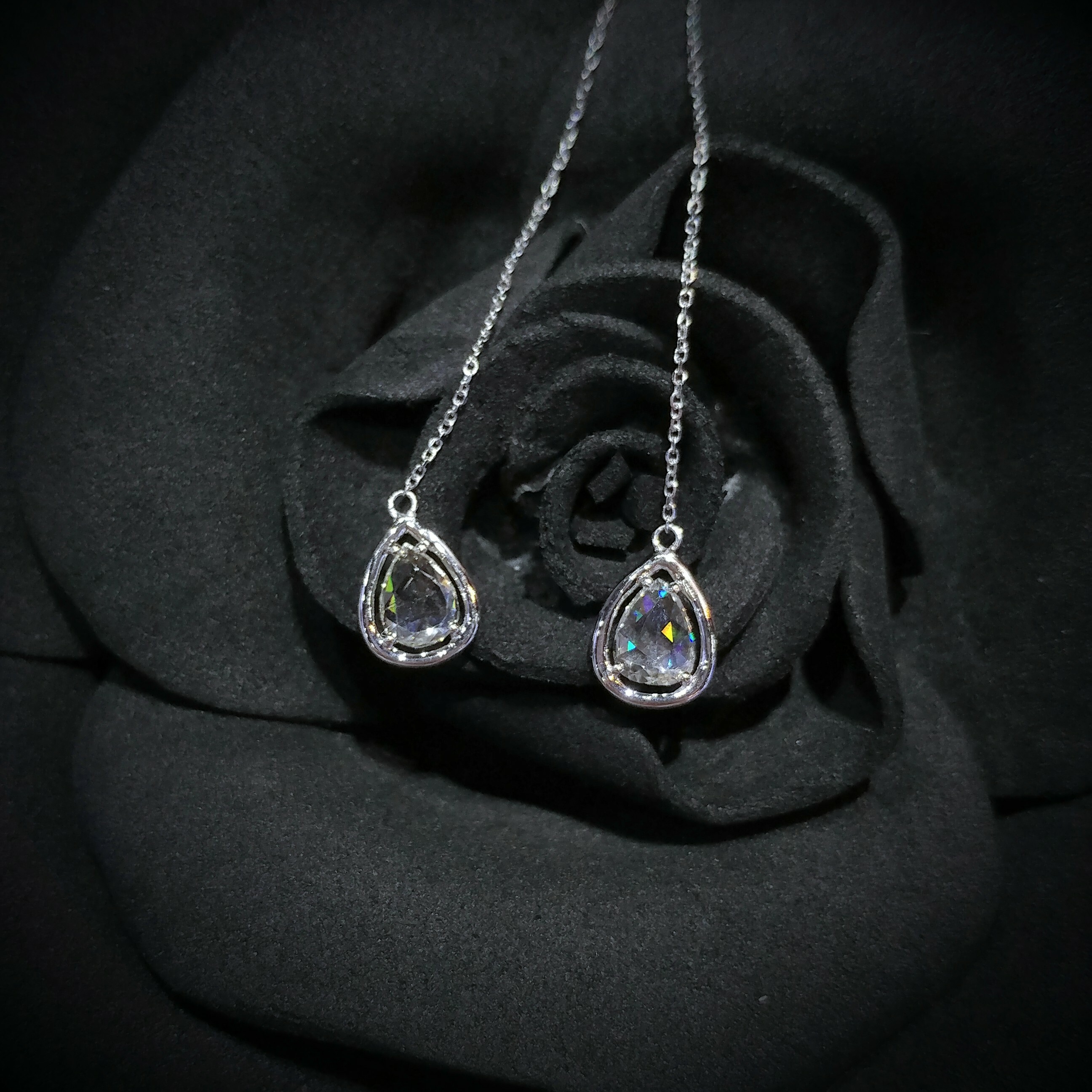 全新18K白金【主石86份鑽石】吊耳環