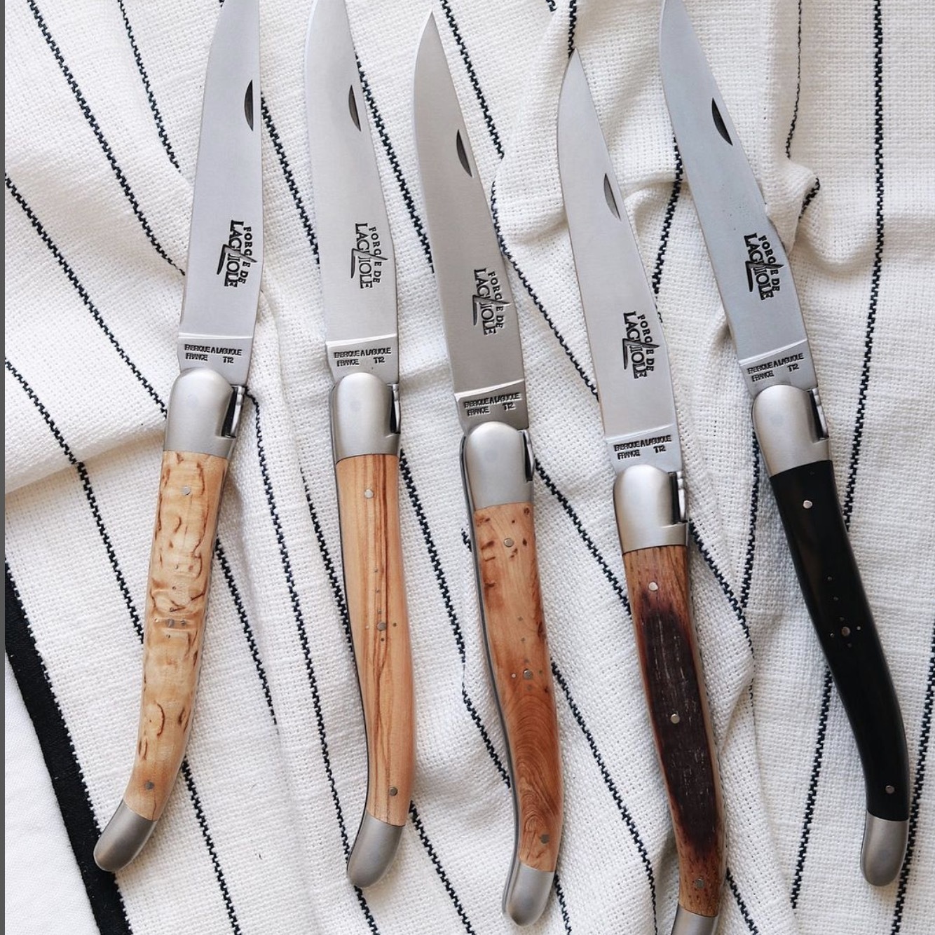 FORGE DE LAGUIOLE | 橡木握柄2件餐具禮盒組 (亮/霧面)