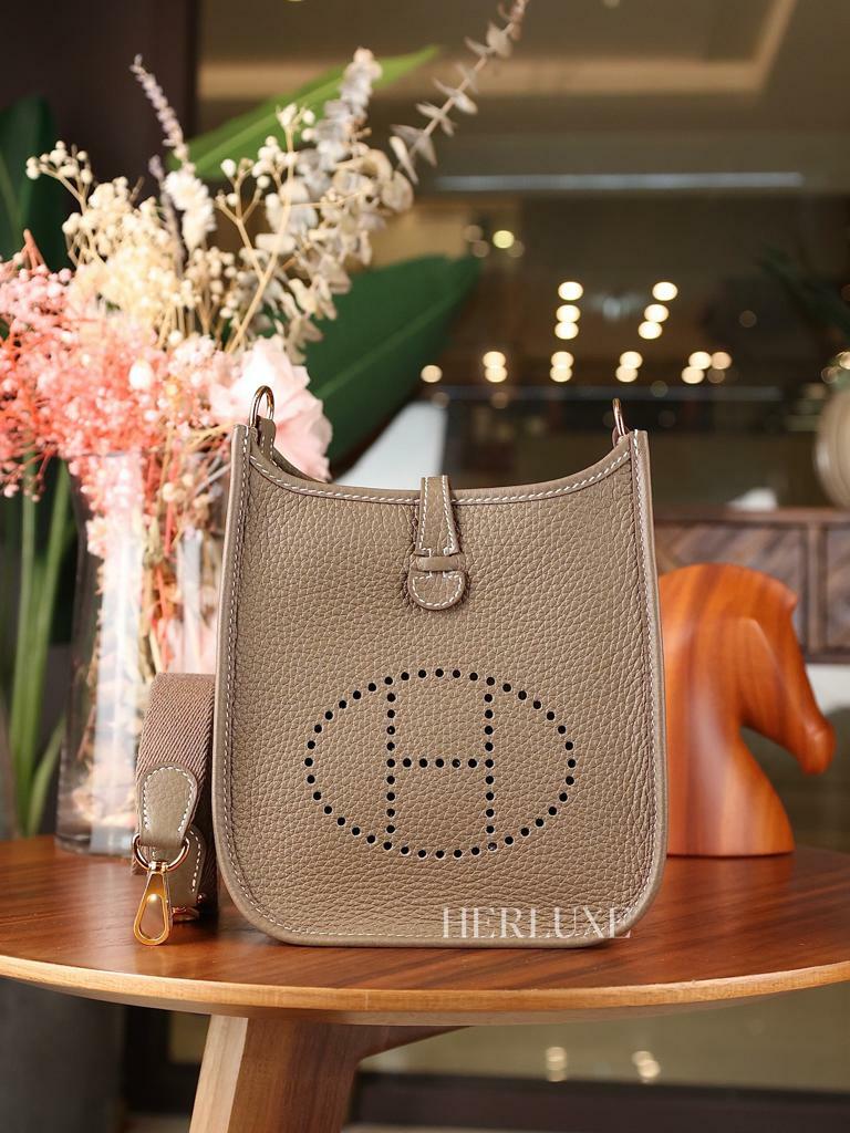 Evelyne mini 18 etoupe cc tc K   (一代:肩帶長105cm)