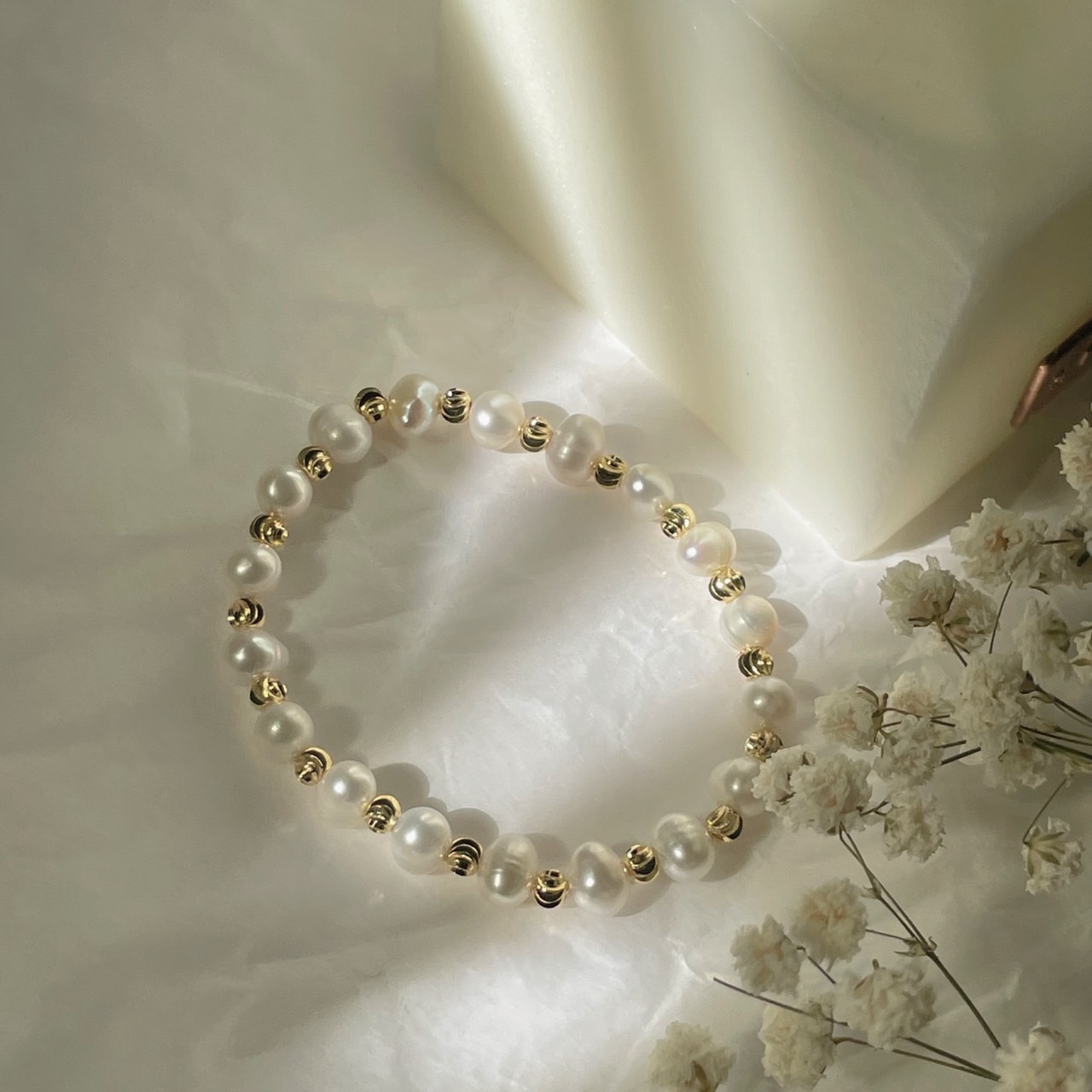 French Pearl Bracelet