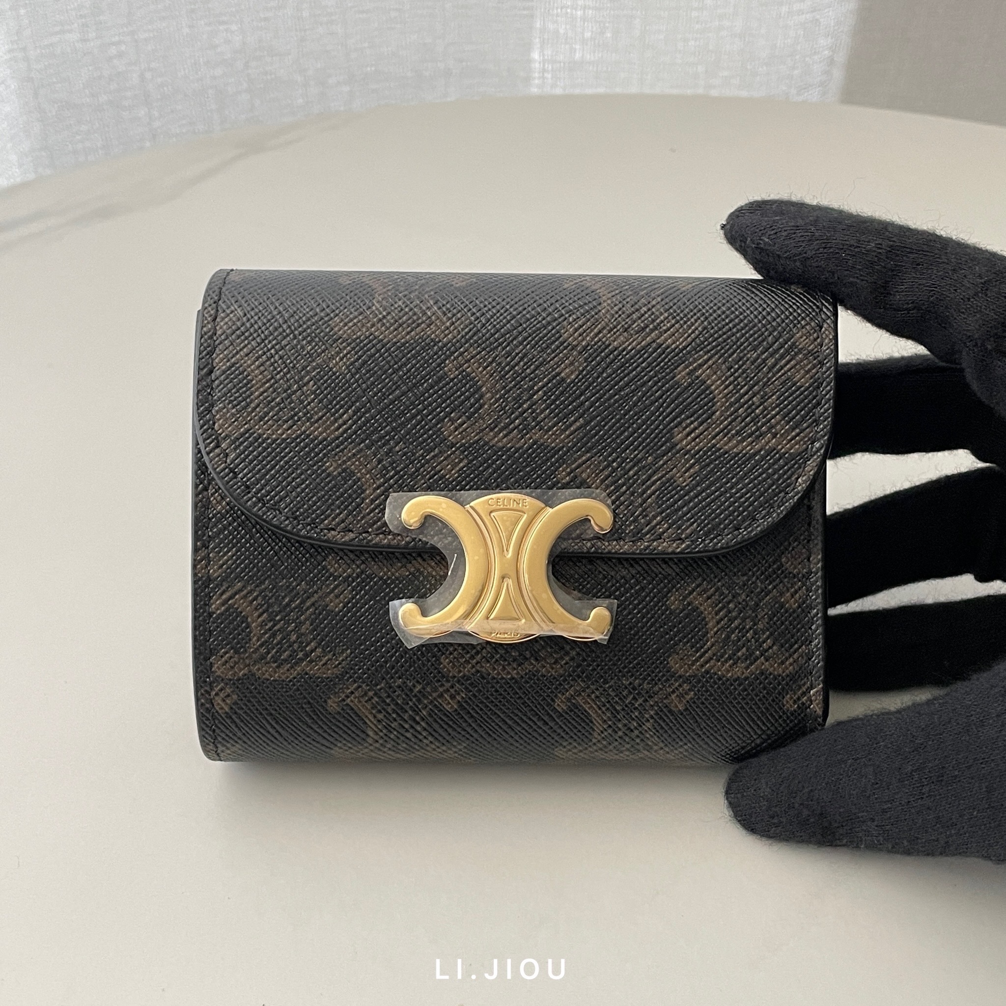 Celine 標識印花小型 TRIOMPHE 三折短夾