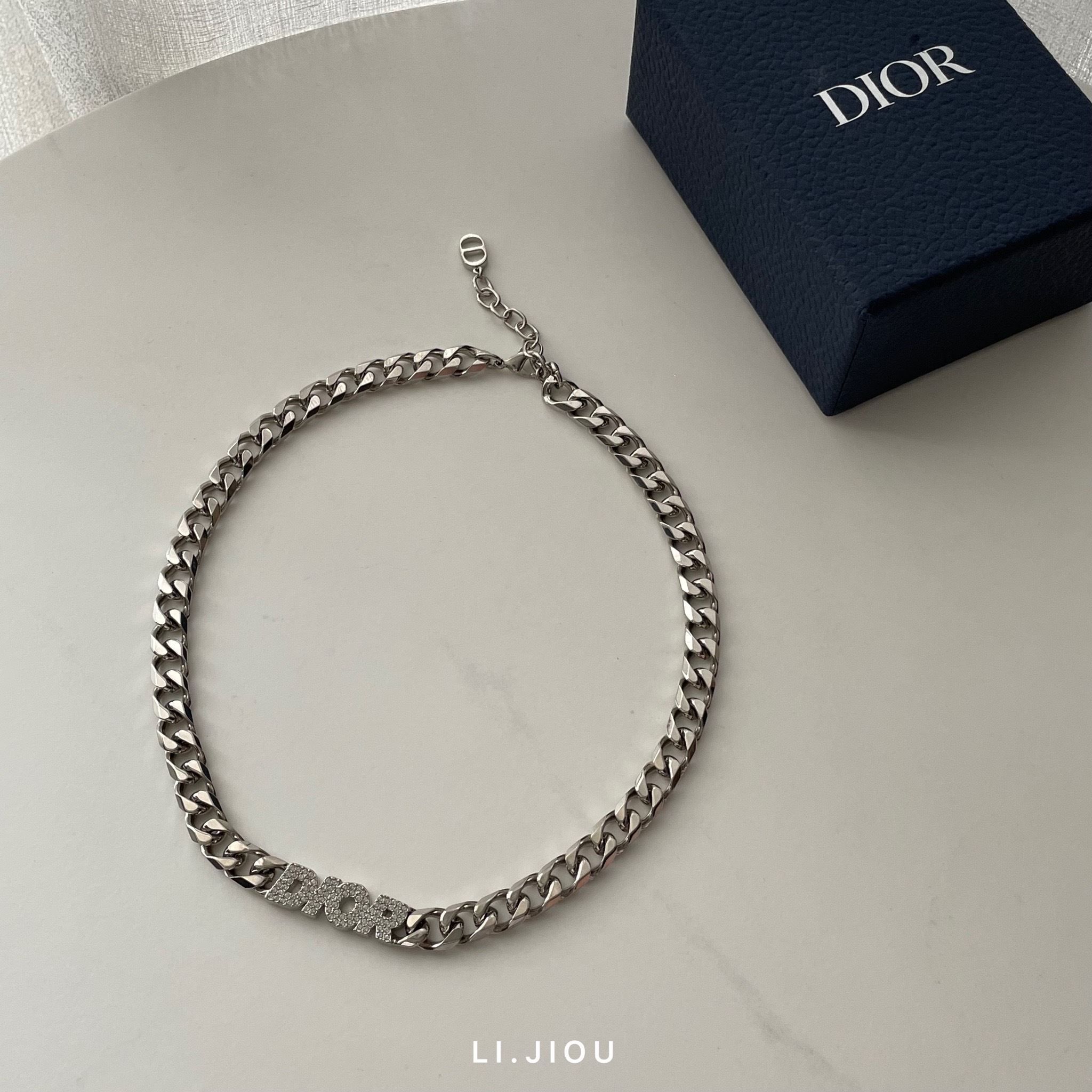 Dior 銀色黃銅配色水晶頸鍊