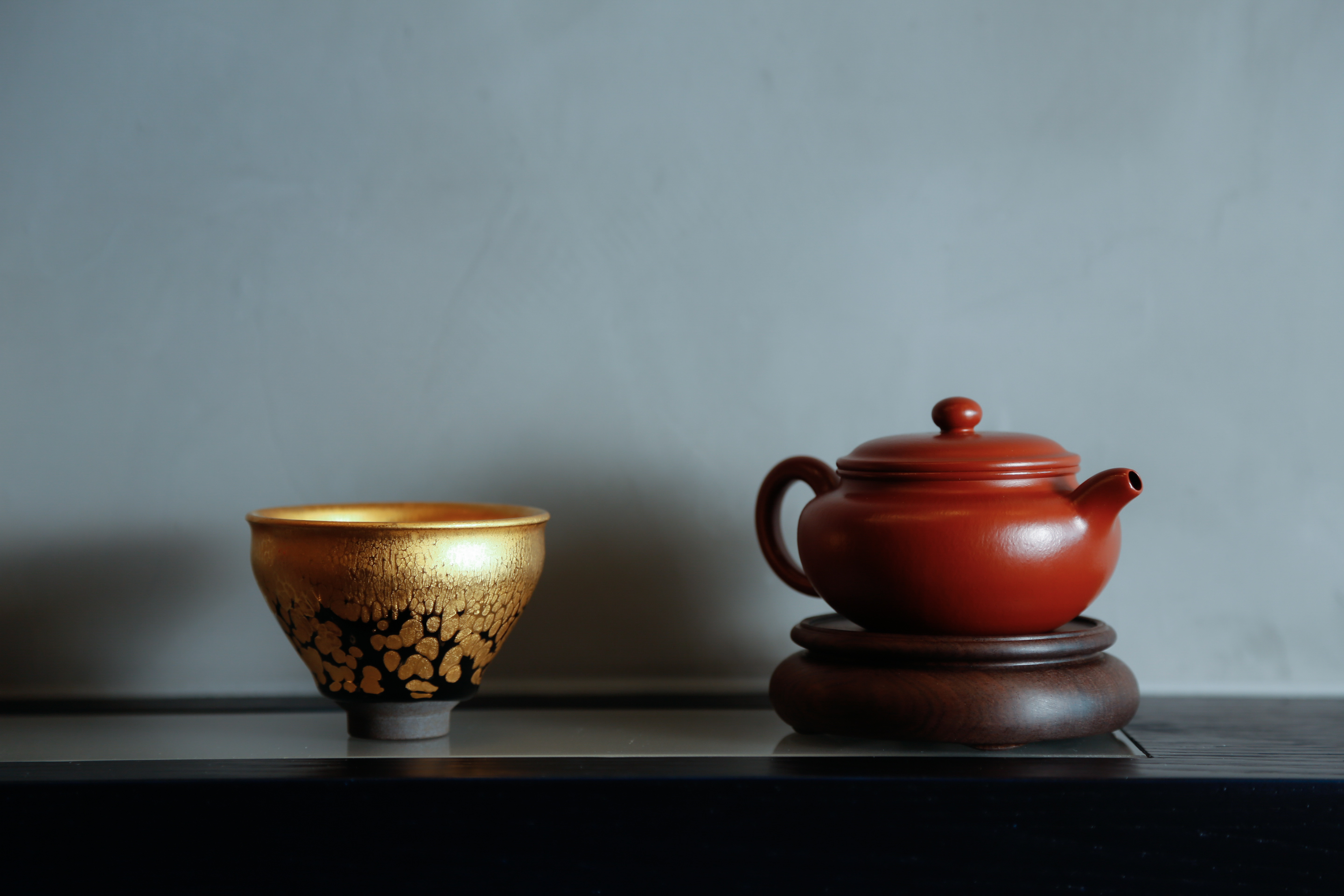 【仿古】-- 壺身整體錯落有致，骨肉亭勻。