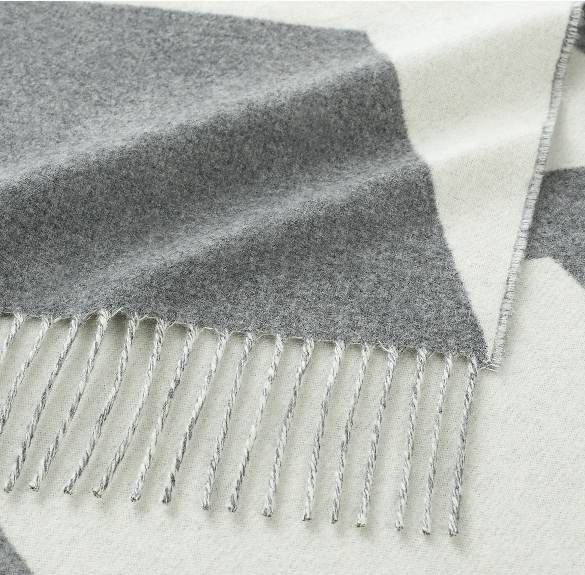 Hermes Casaque Optique頸巾 GRIS