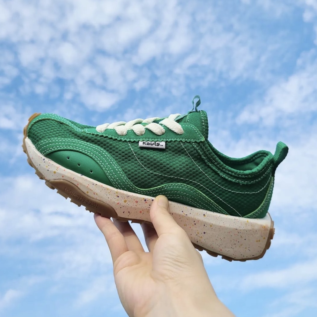 KAUTS CESAR REVOLUTION