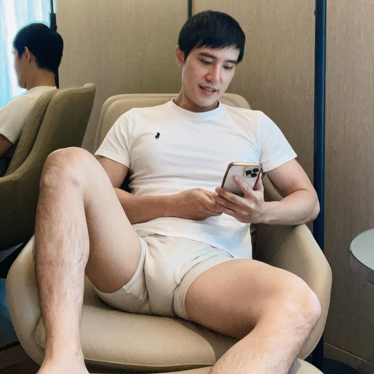 網紅俊佑開箱十分幸福尿用內褲