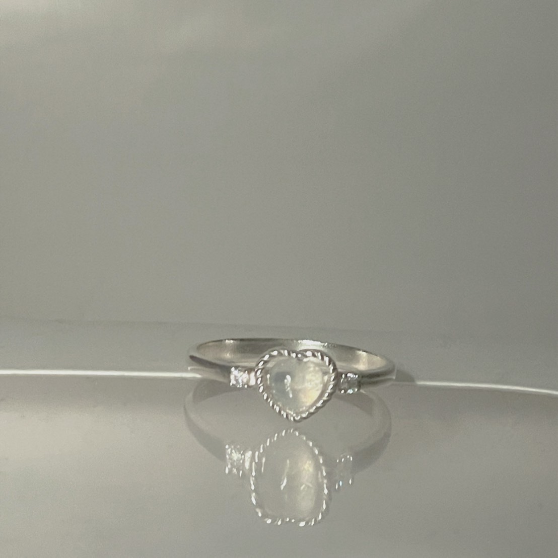 (月光石) 925 silver-Aphrodite's heart Ring