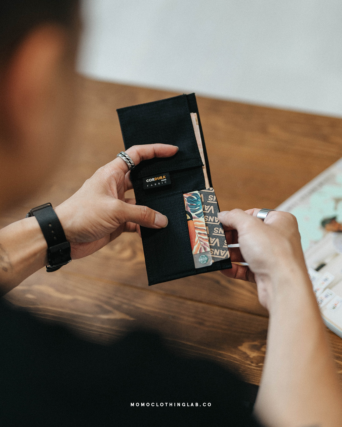 Vans Ultra Thin Wallet 帆布短夾 黑