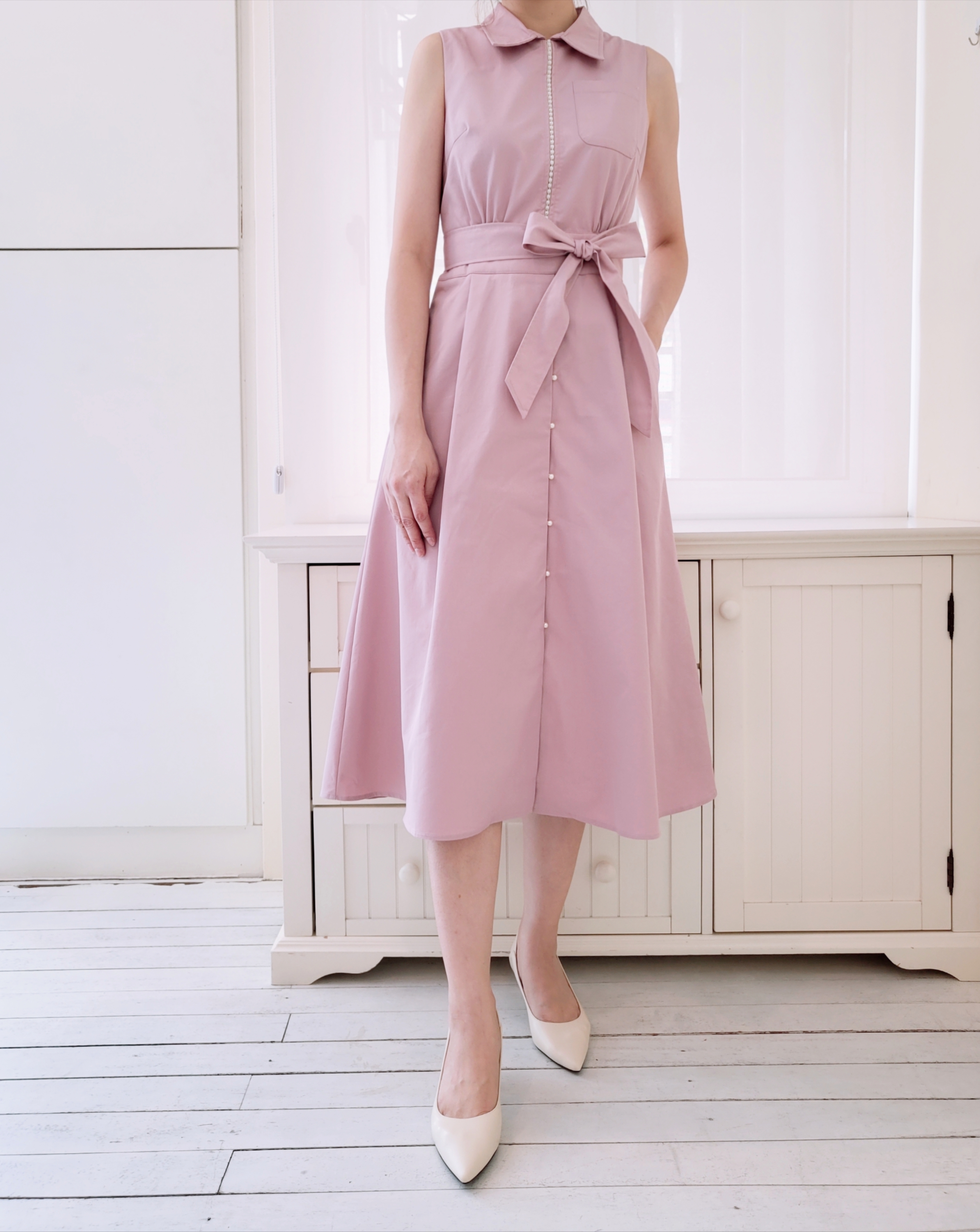 PEARL DETAILED COLLARED DRESS