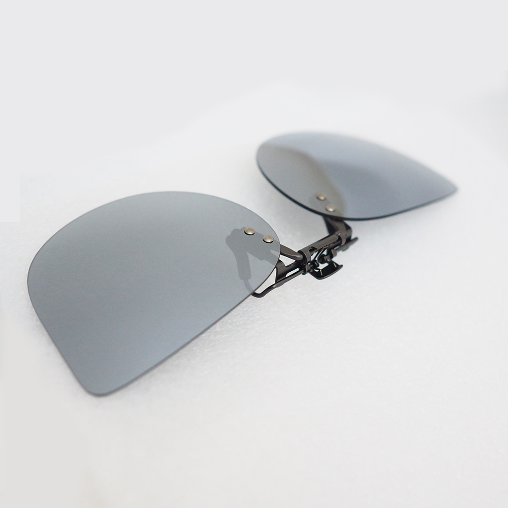 輕量夾式偏光太陽眼鏡 抗UV鏡片/可掀/夾式墨鏡/戶外旅遊 42CGA00316