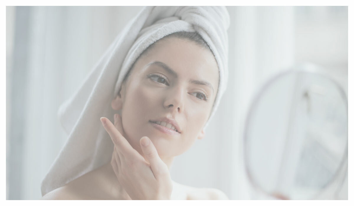 自由基與女生臉蛋皮膚