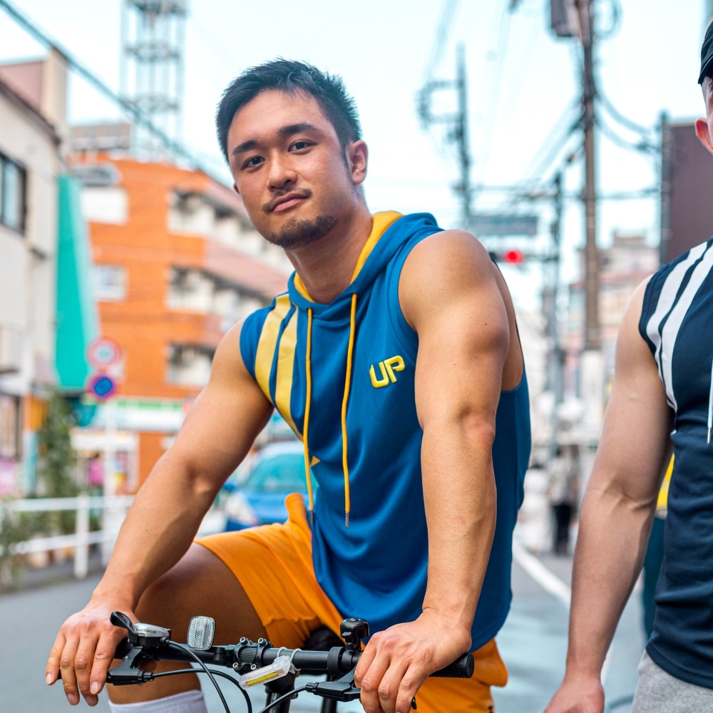 Stripe UP 連帽背心 彩藍