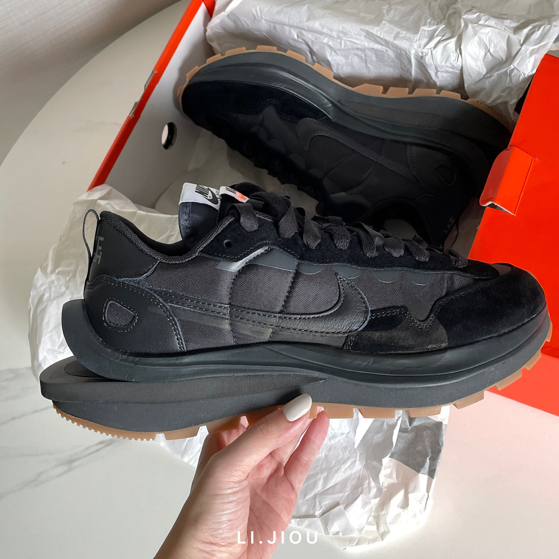 Nike x sacai VaporWaffle 黑生膠