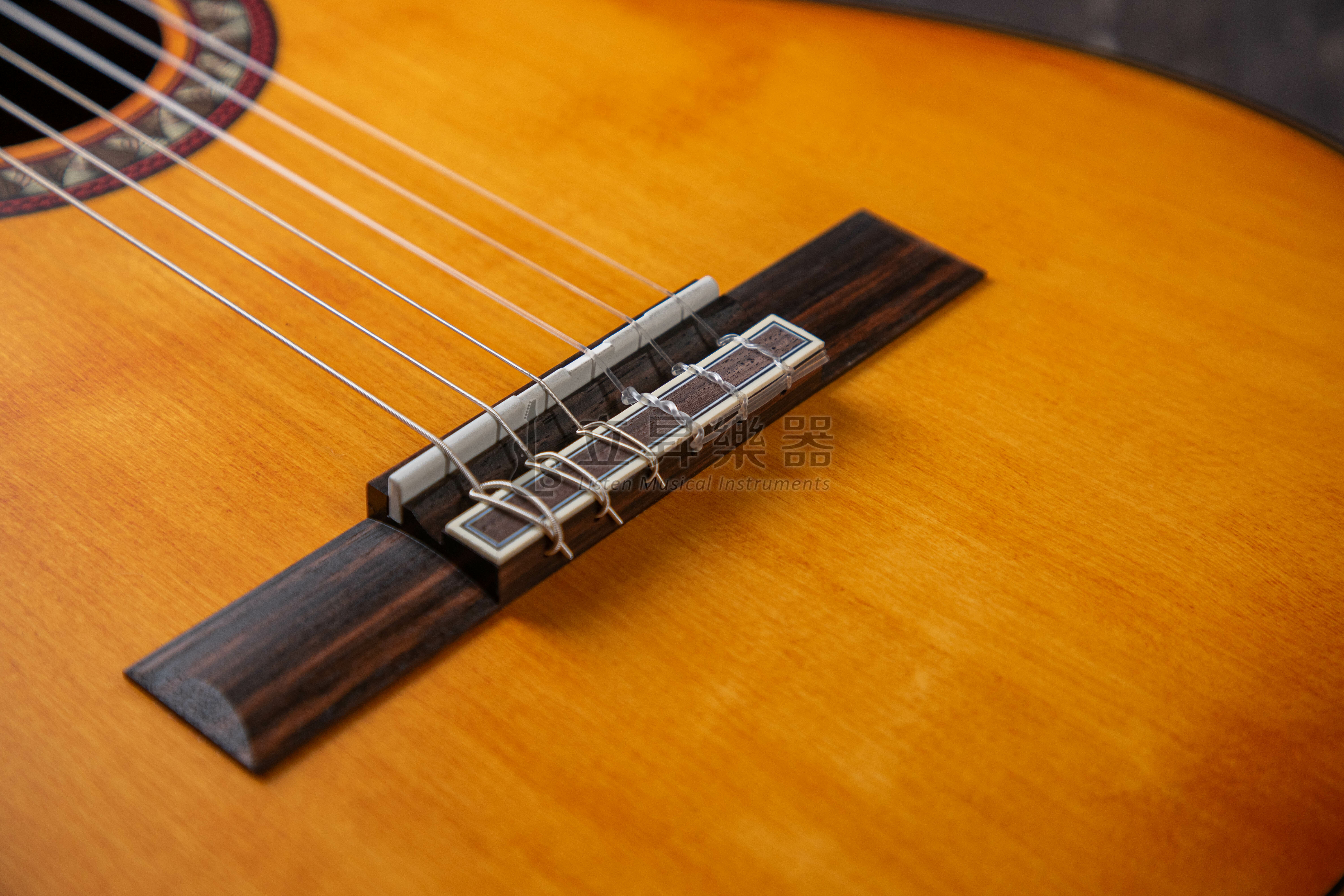 Valencia VC404 39吋 復古色 Sitka雲杉木面板 古典吉他 北約木側背板 第 6 張圖片｜三峽吉他 / Bass