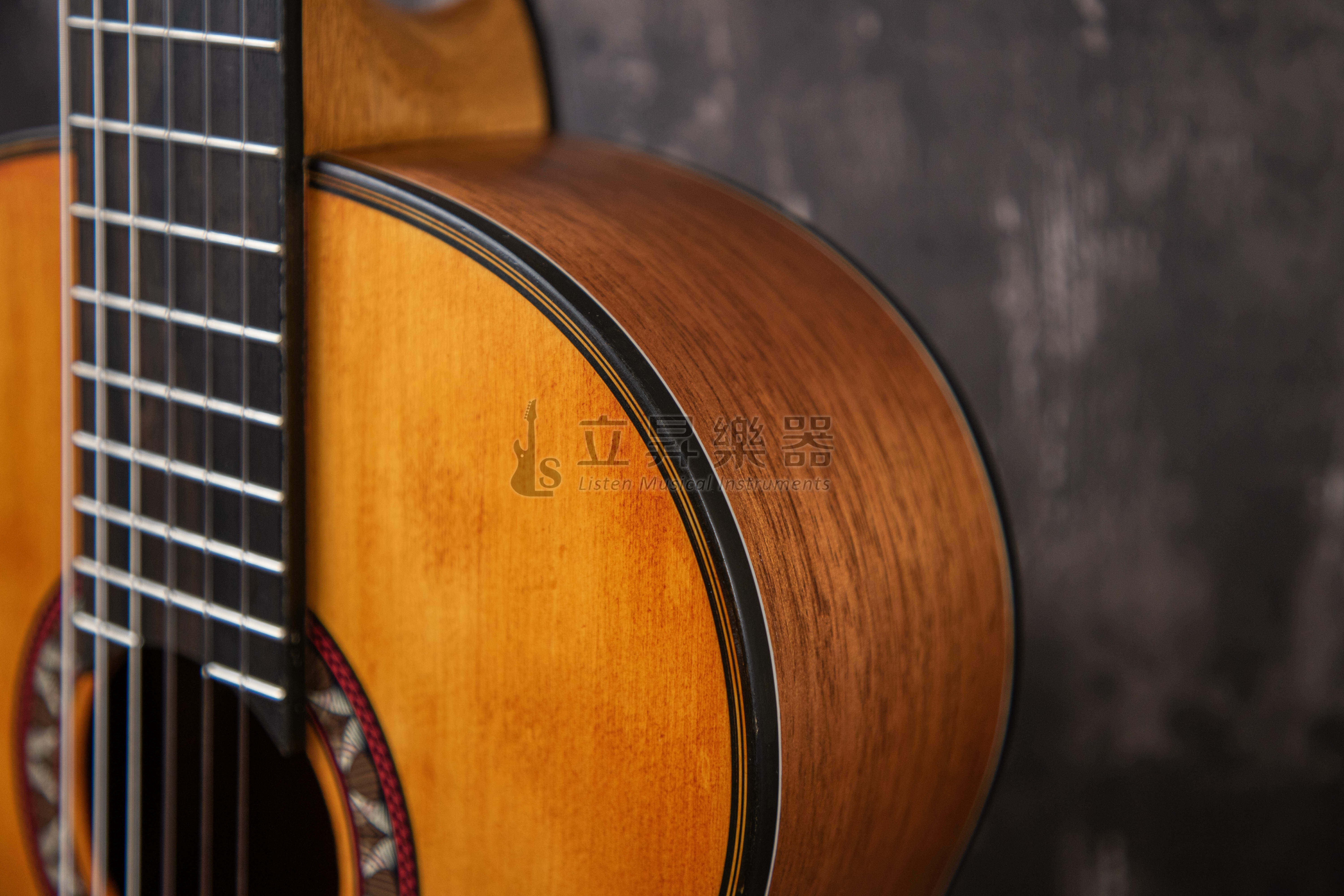 Valencia VC404 39吋 復古色 Sitka雲杉木面板 古典吉他 北約木側背板 第 5 張圖片｜三峽吉他 / Bass