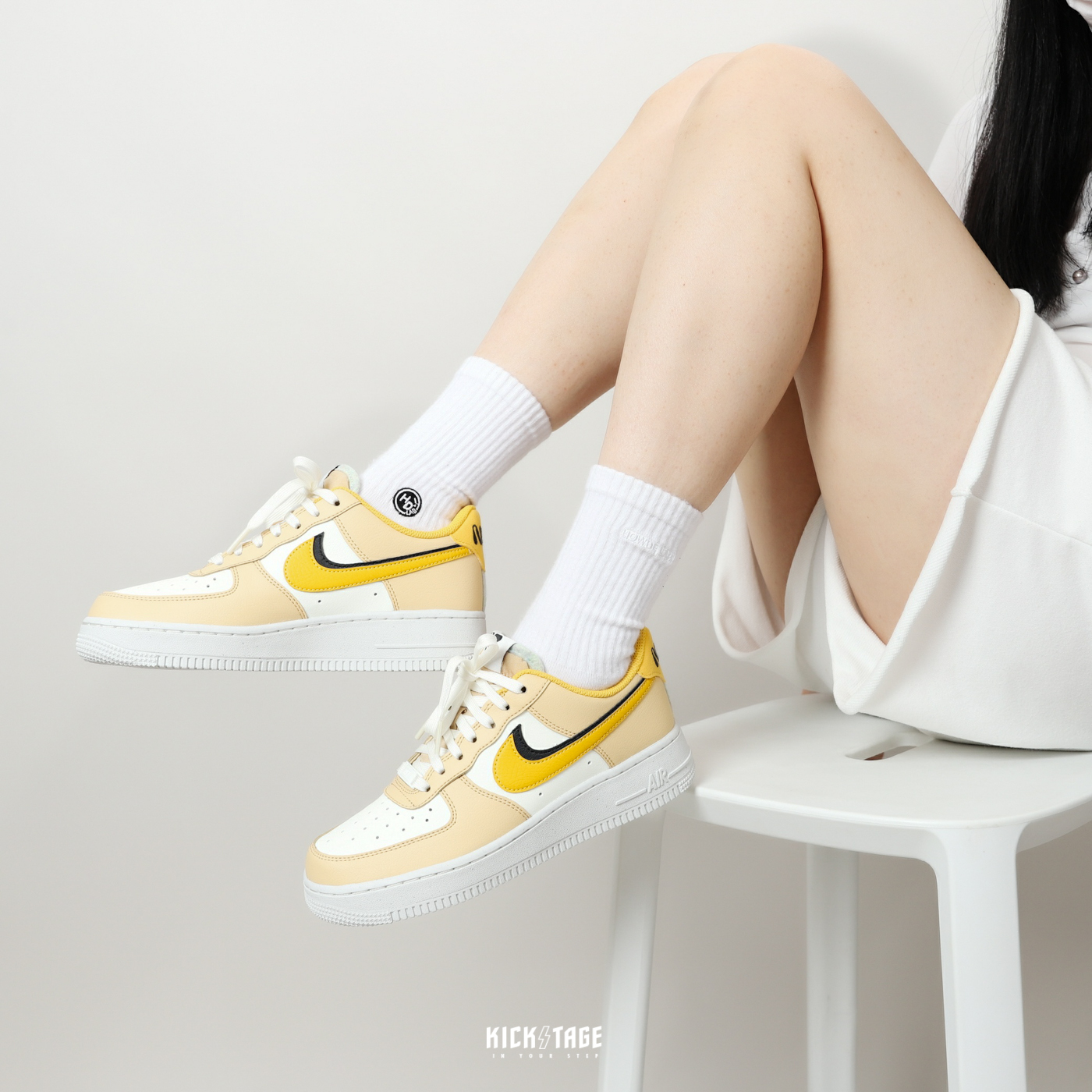 **特價商品售出不退換**女鞋 NIKE AIR FORCE 1 07 LX 白黃黑 雙勾 影子 焦糖底 復古 環保材質 AF1【DX6065-171】25SALE