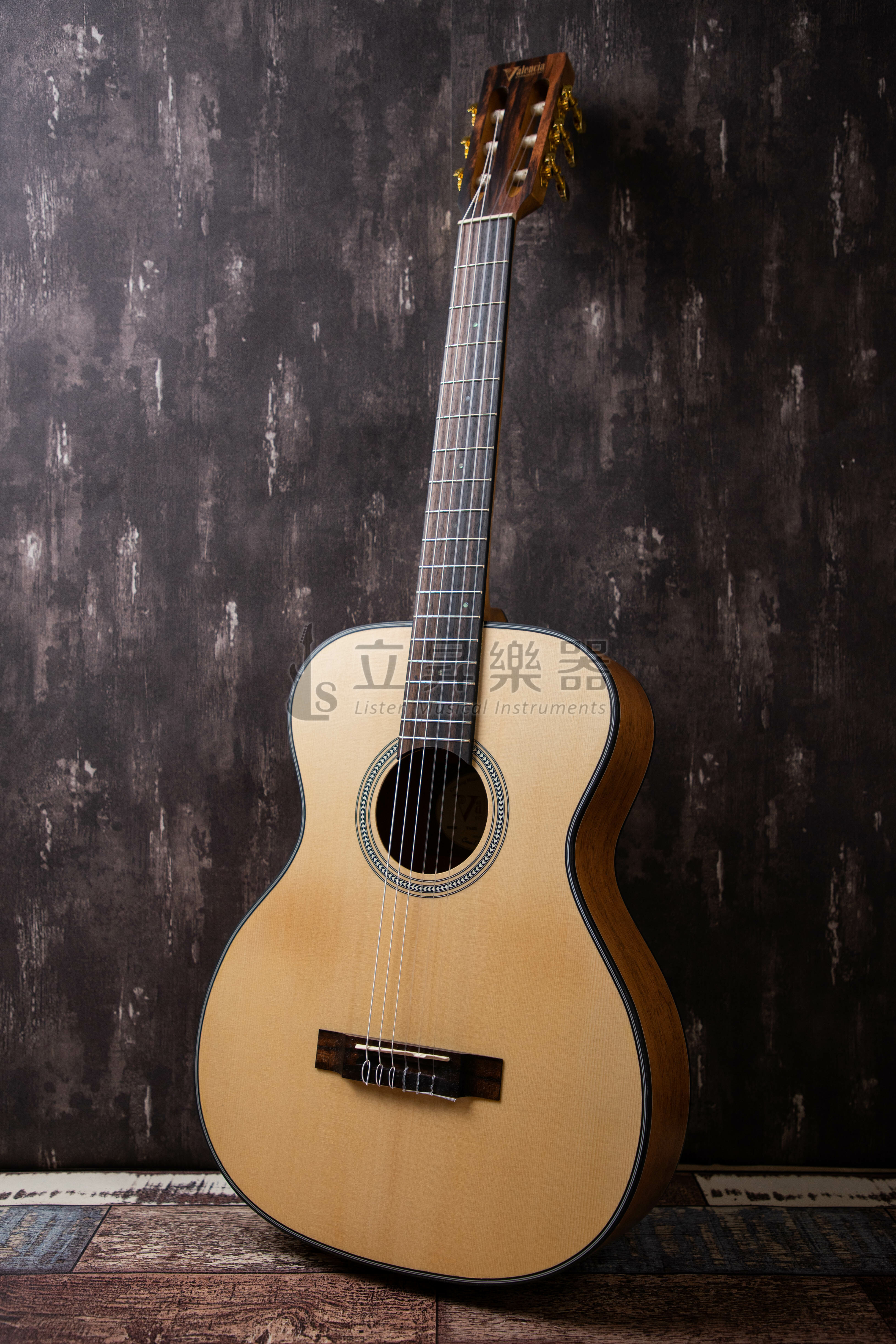 Valencia VA434 39吋 雲杉木面板 古典吉他 北約木側背板