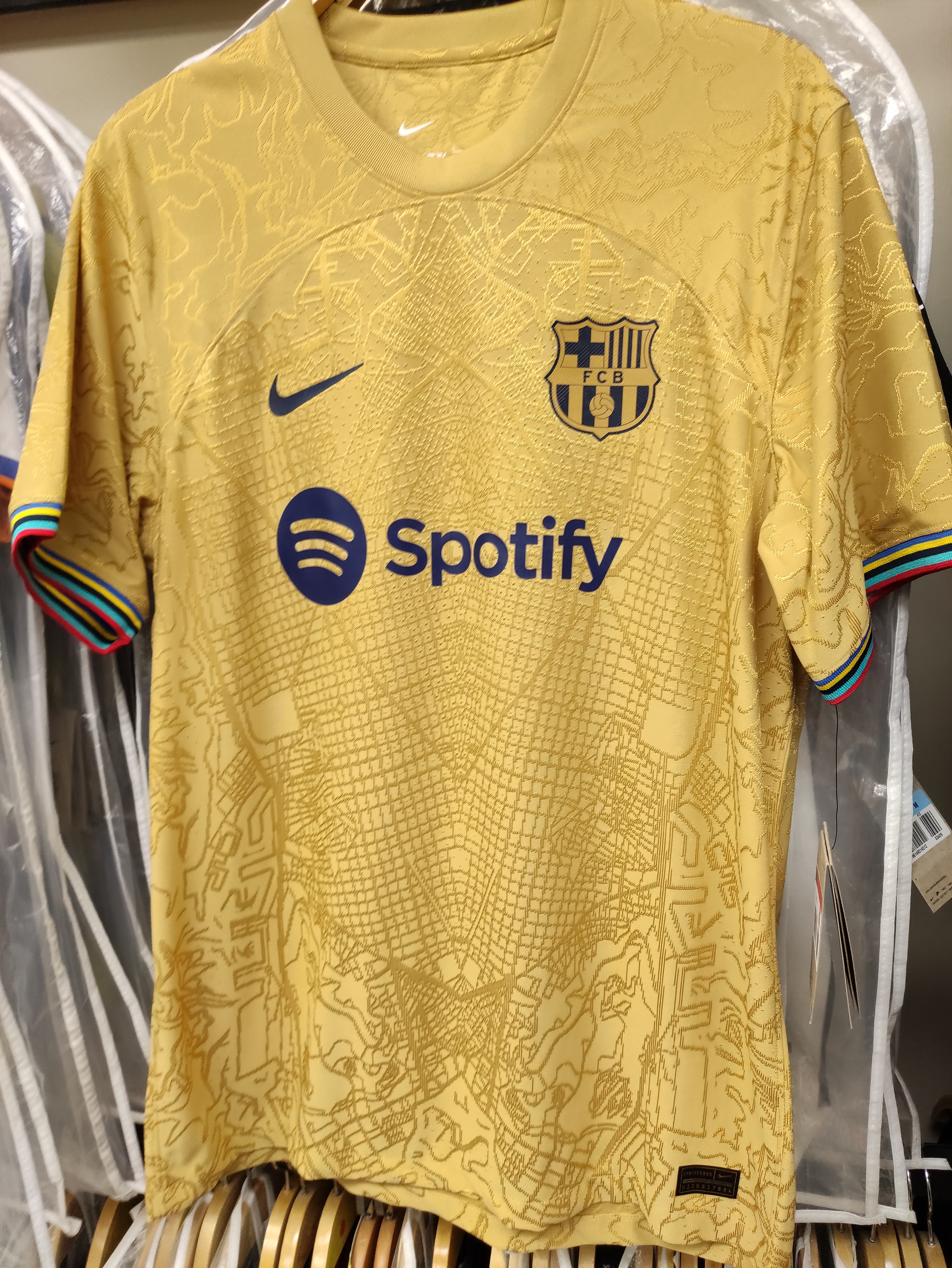 22-23巴塞隆拿作客球員版球衣