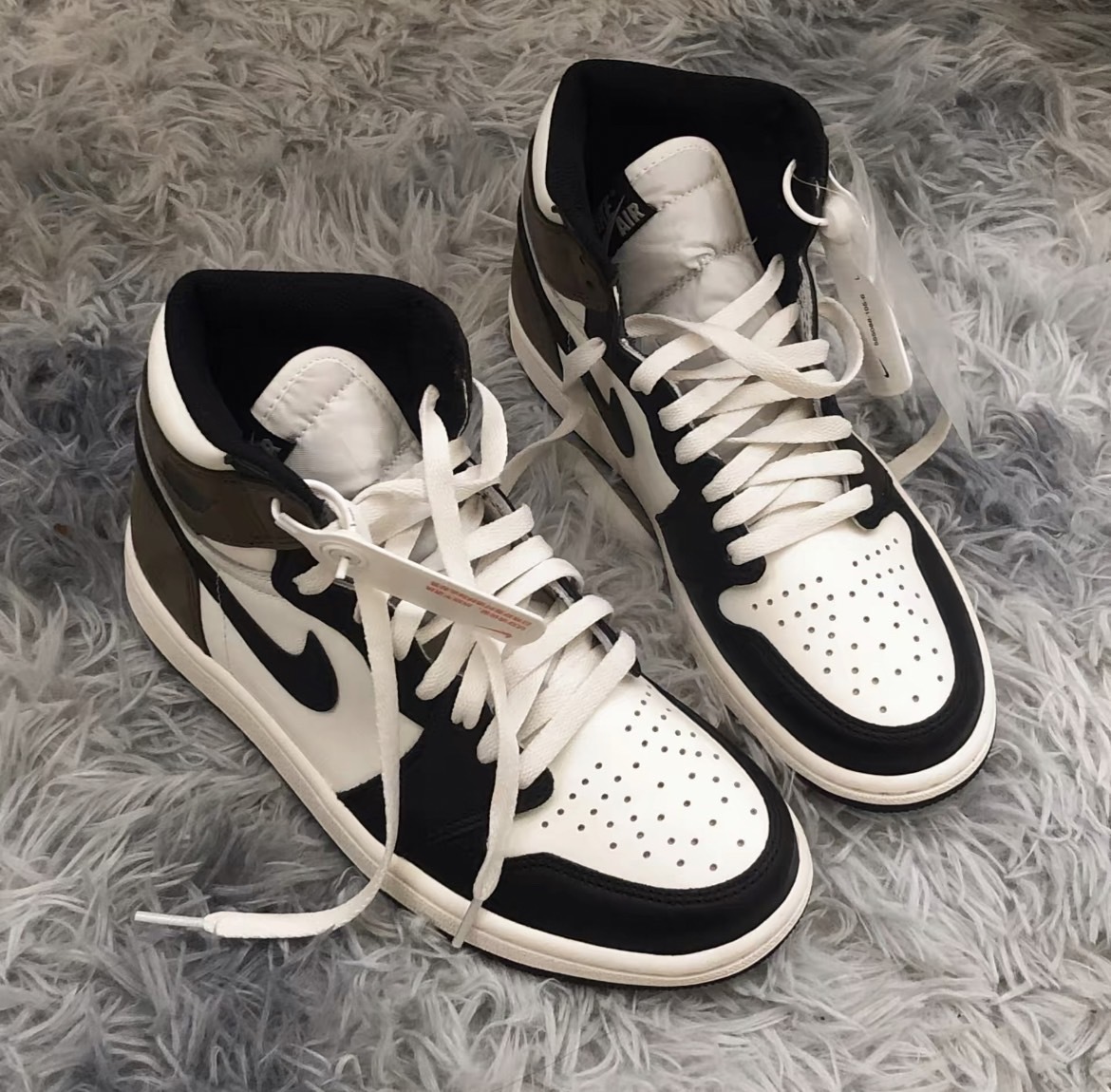 Nike Air Jordan 1 Retro High OG Dark Mocha 摩卡小倒勾