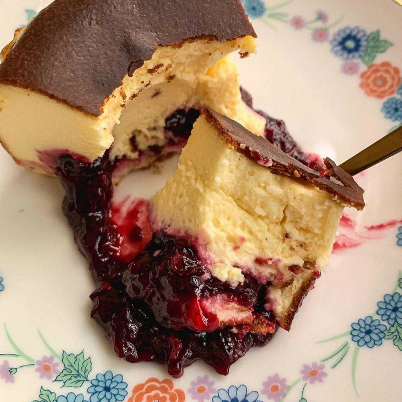 Holiday Pastry Vanilla Mixed Berry Compote Basque Cheesecake