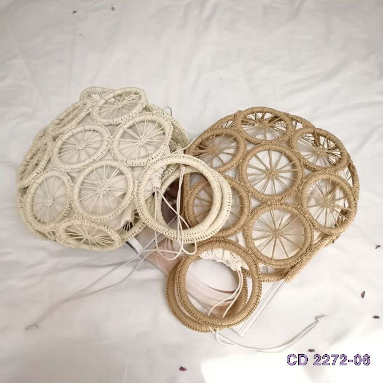 #纸绳镂空手工编织圆形车轮包 #立体草编手腕包 #度假沙滩包