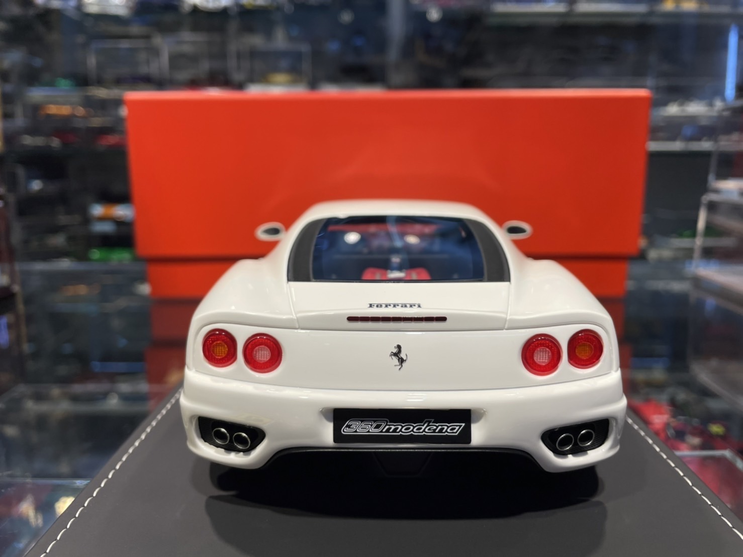 BBR P18172C Ferrari 360 Modena 1999 White 1/18 (Resin)