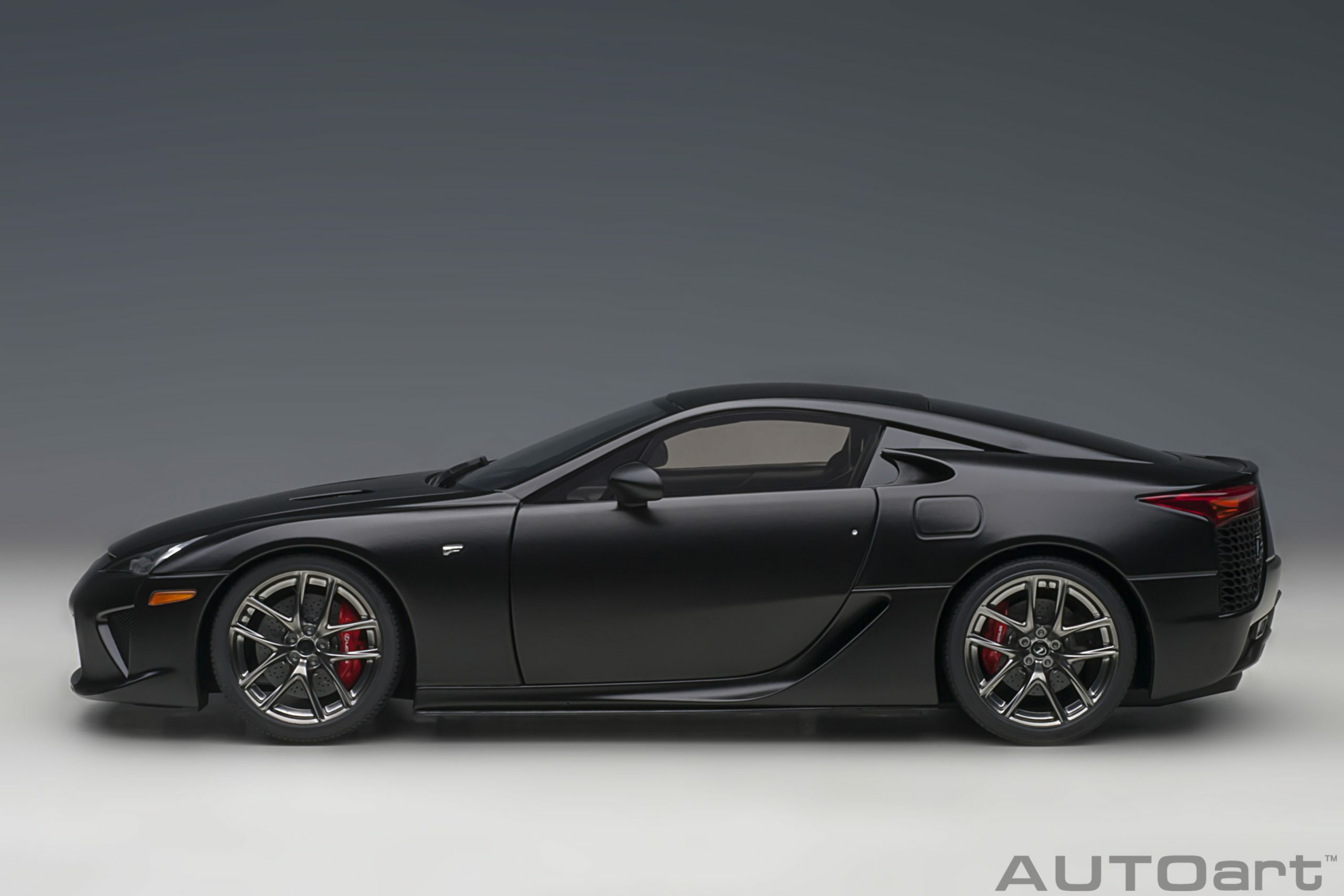 1/18 AUTOART Lexus LFA (Matt Black) (78852)