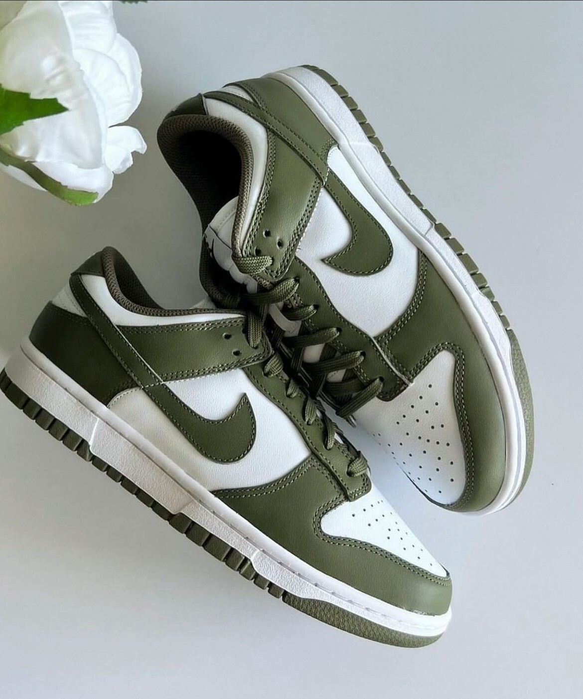 olive nike dunks low