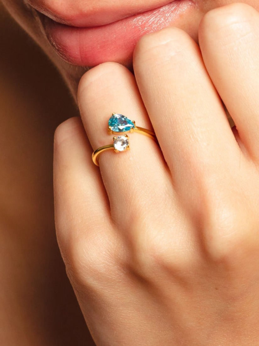 Aqua 海水藍水晶造型戒指