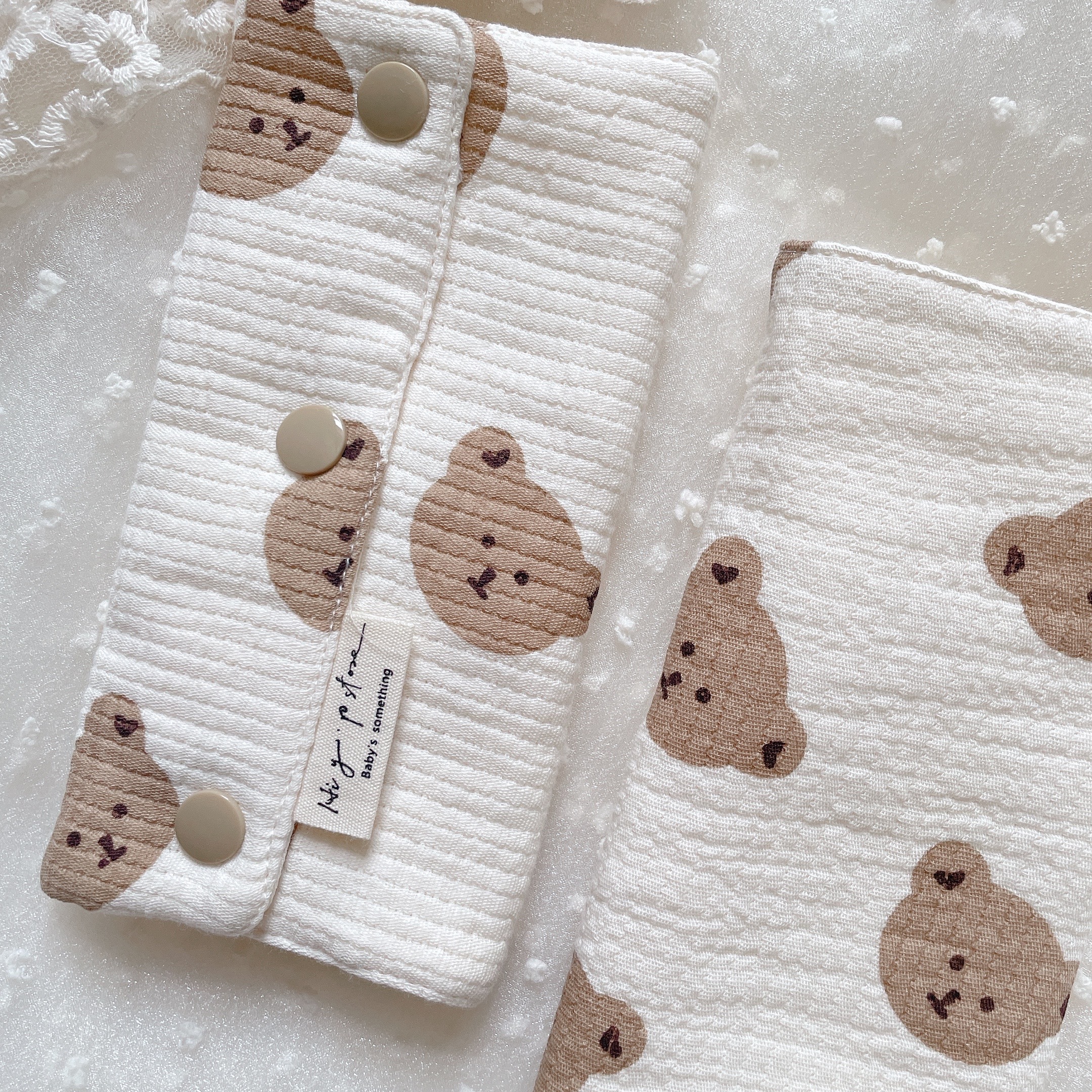 Hi Y.P store-揹巾口水套-卡其熊熊