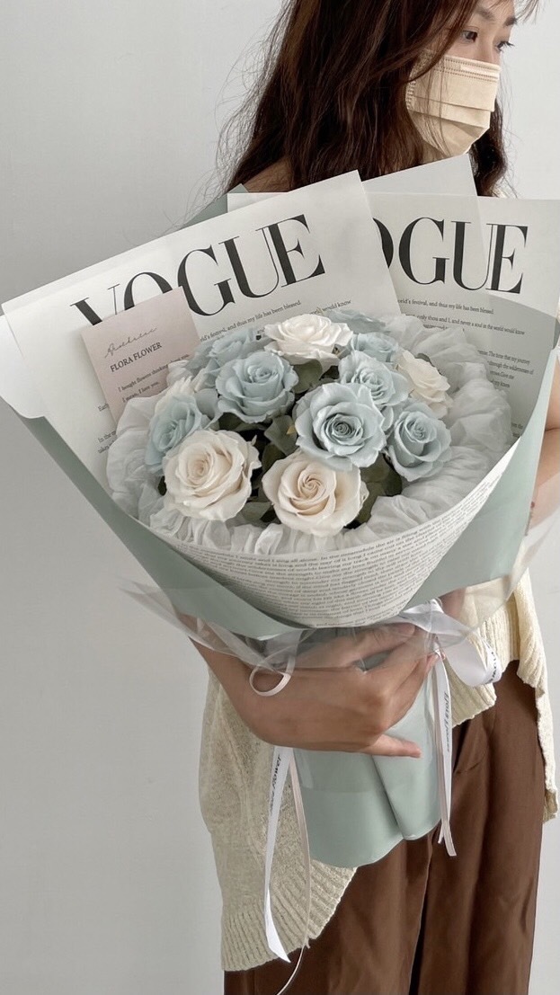 牛油果綠雲朵永生花束-氣質小姊姊