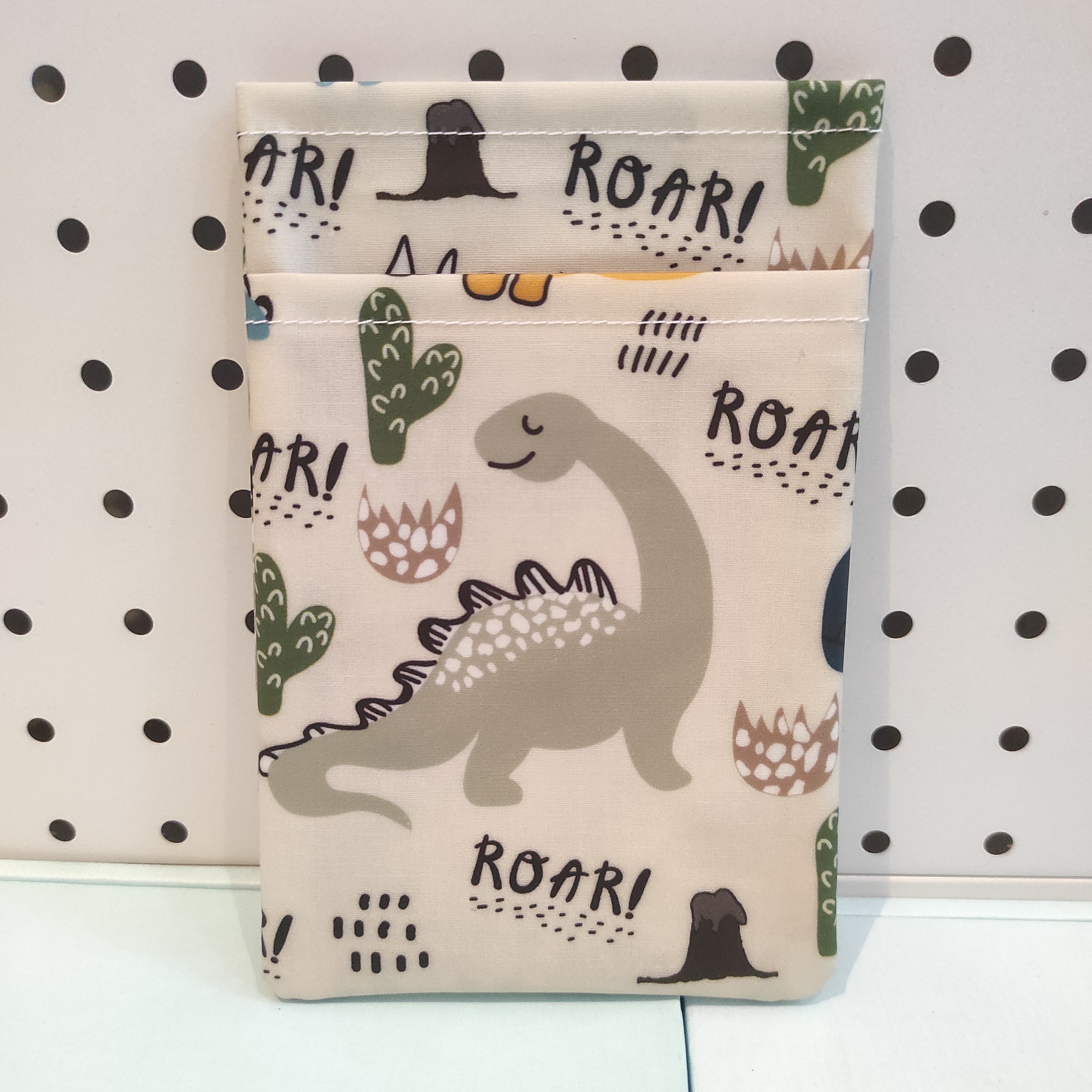 [現貨] 台灣手工防水布筆袋 - 可愛朱羅紀