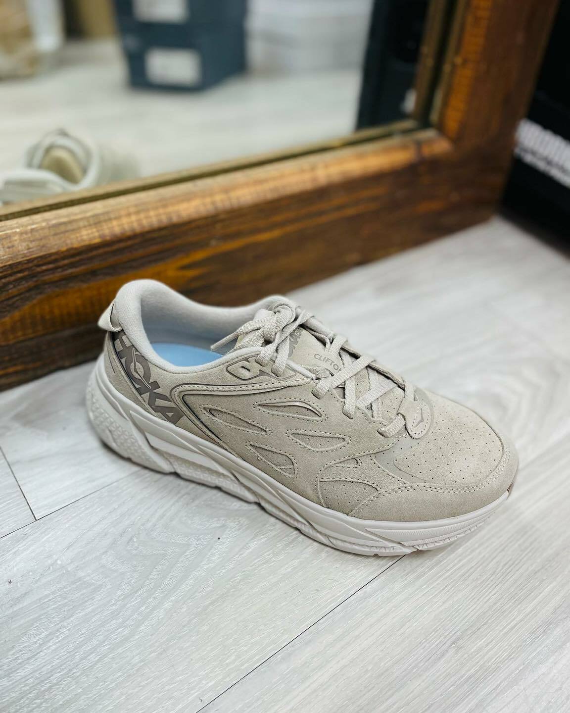 {現貨} HOKA One One Clifton L Suede "Taupe"