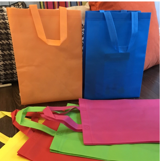环保袋（无拉链 颜色随机）