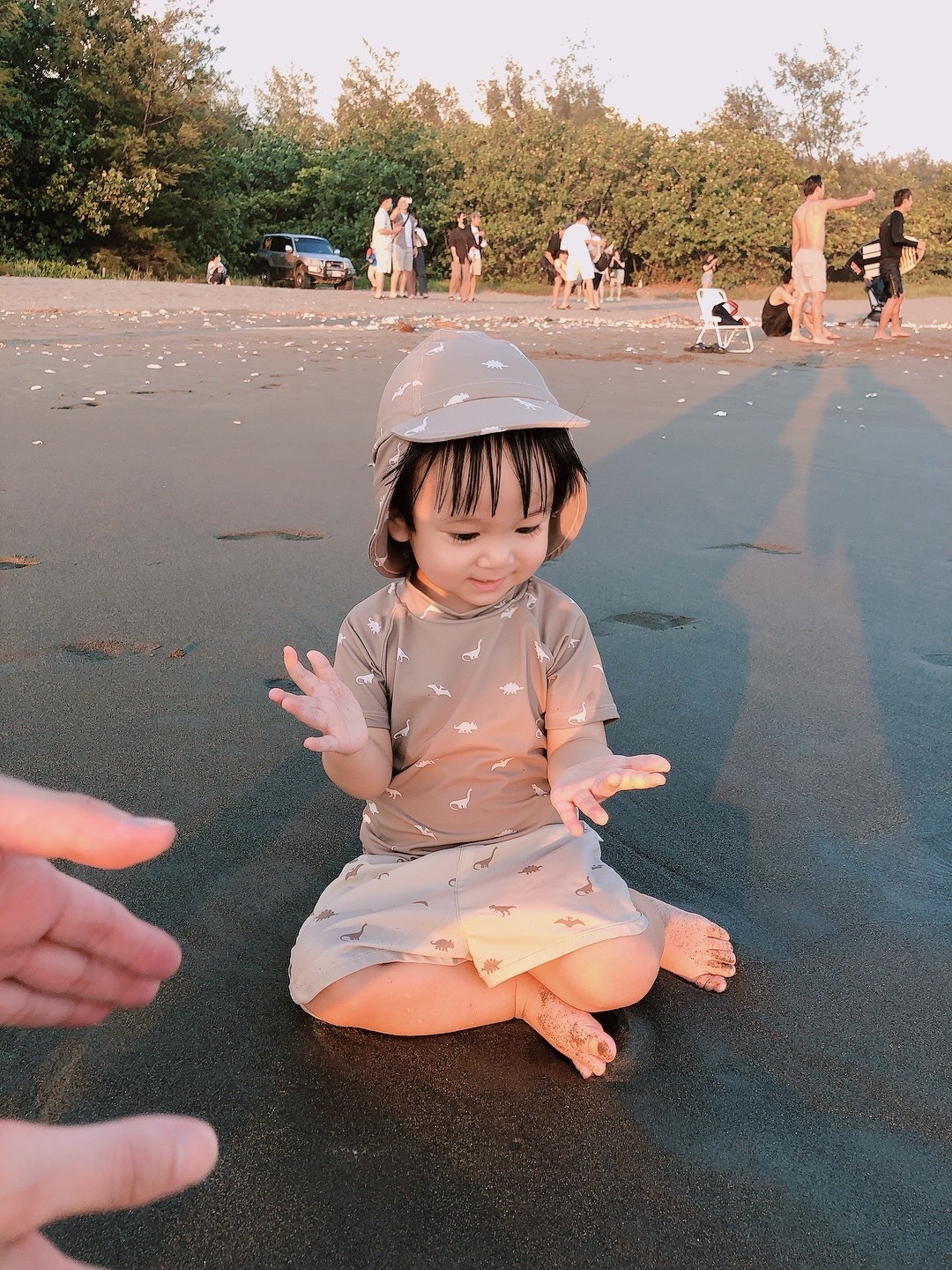 【口水款】丹麥That's Mine 抗UV游泳短褲 (UPF 50+) - Dinosaur Oatmeal