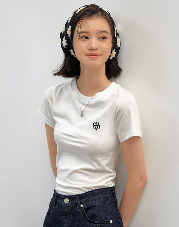 MUAH MUAH Stitch Logo Basic T-Shirt