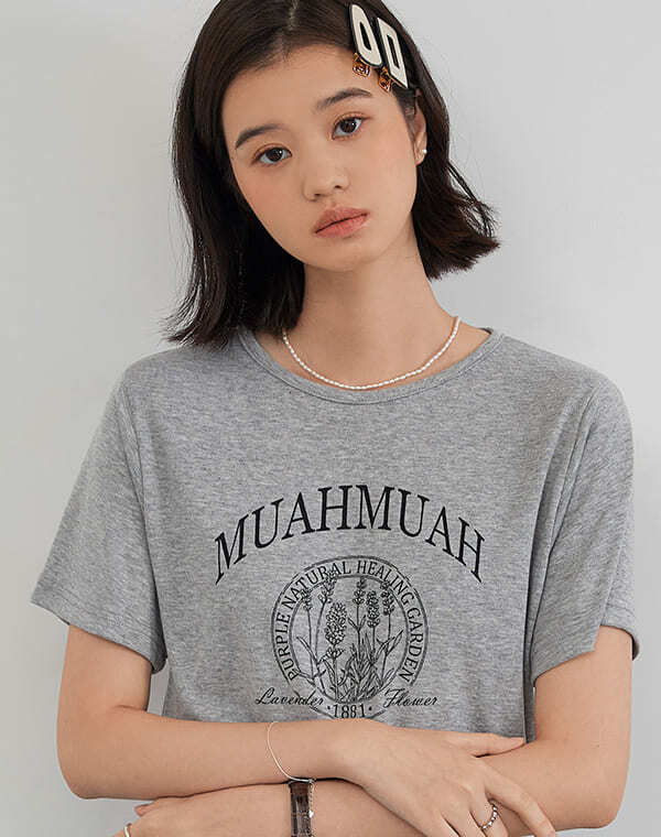MUAH MUAH Signature Regular Fit Half T-Shirt