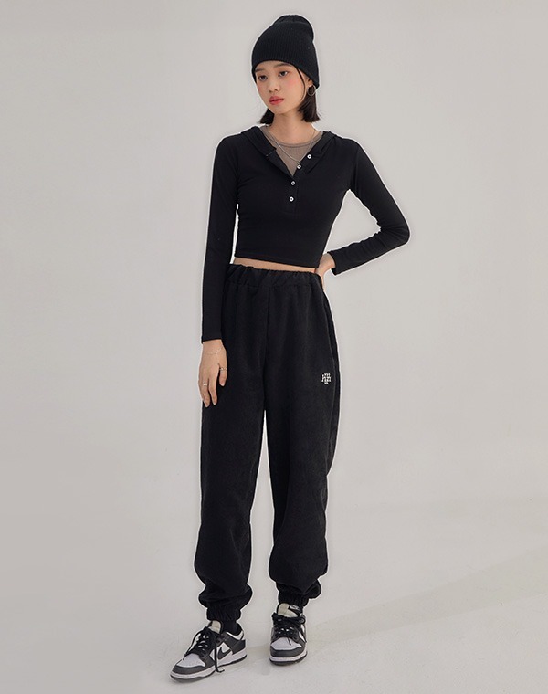 MUAH MUAH Logo Point Corduroy Banding Jogger Pants