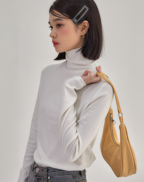 MUAH MUAH Soft Pola T-Shirt