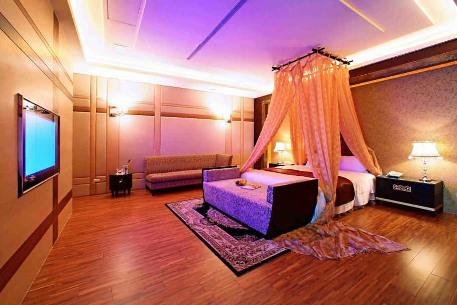 【彰化】桂冠汽車旅館 桂冠房-甜蜜新古典