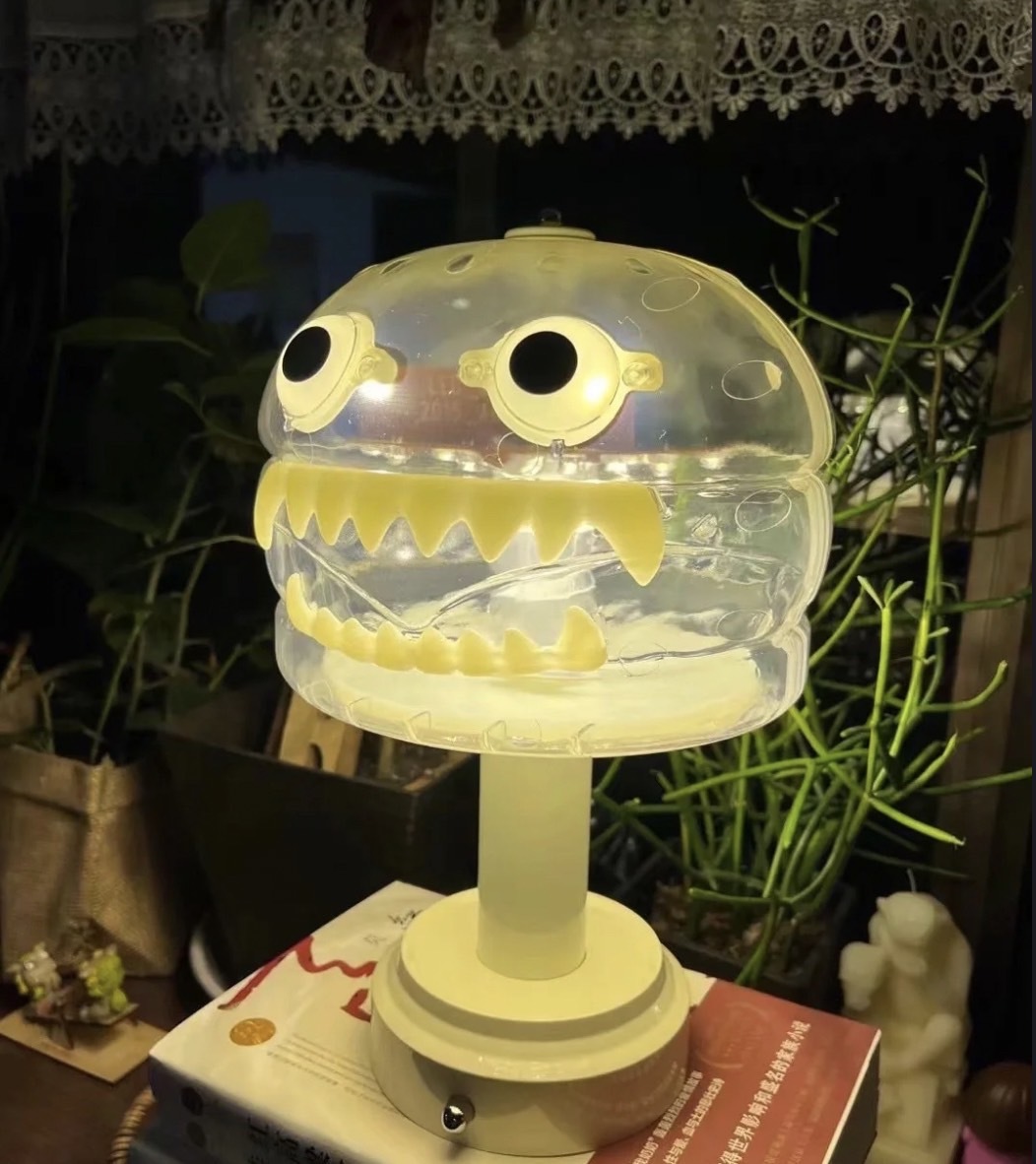 UNDERCOVER x Medicom Toy HAMBURGER LAMP 漢堡燈透明 UNDERCOVER x Medicom Toy HAMBURGER LAMP 漢堡燈透明