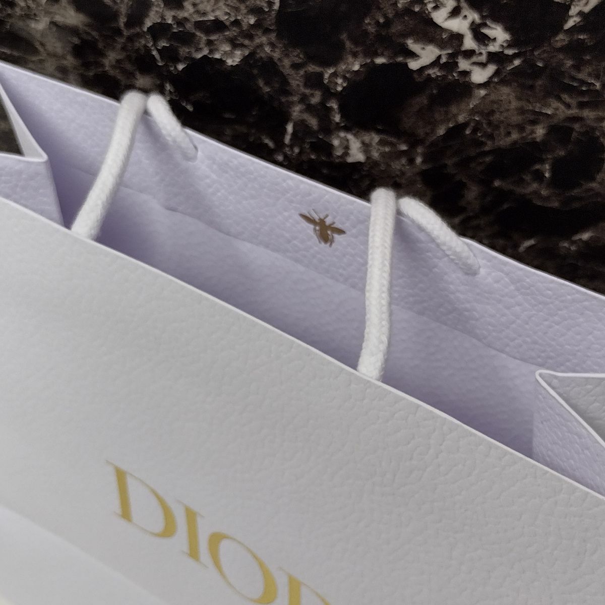 Dior 專櫃原裝紙袋 白色款 23 x 26.5 x 11.5 cm