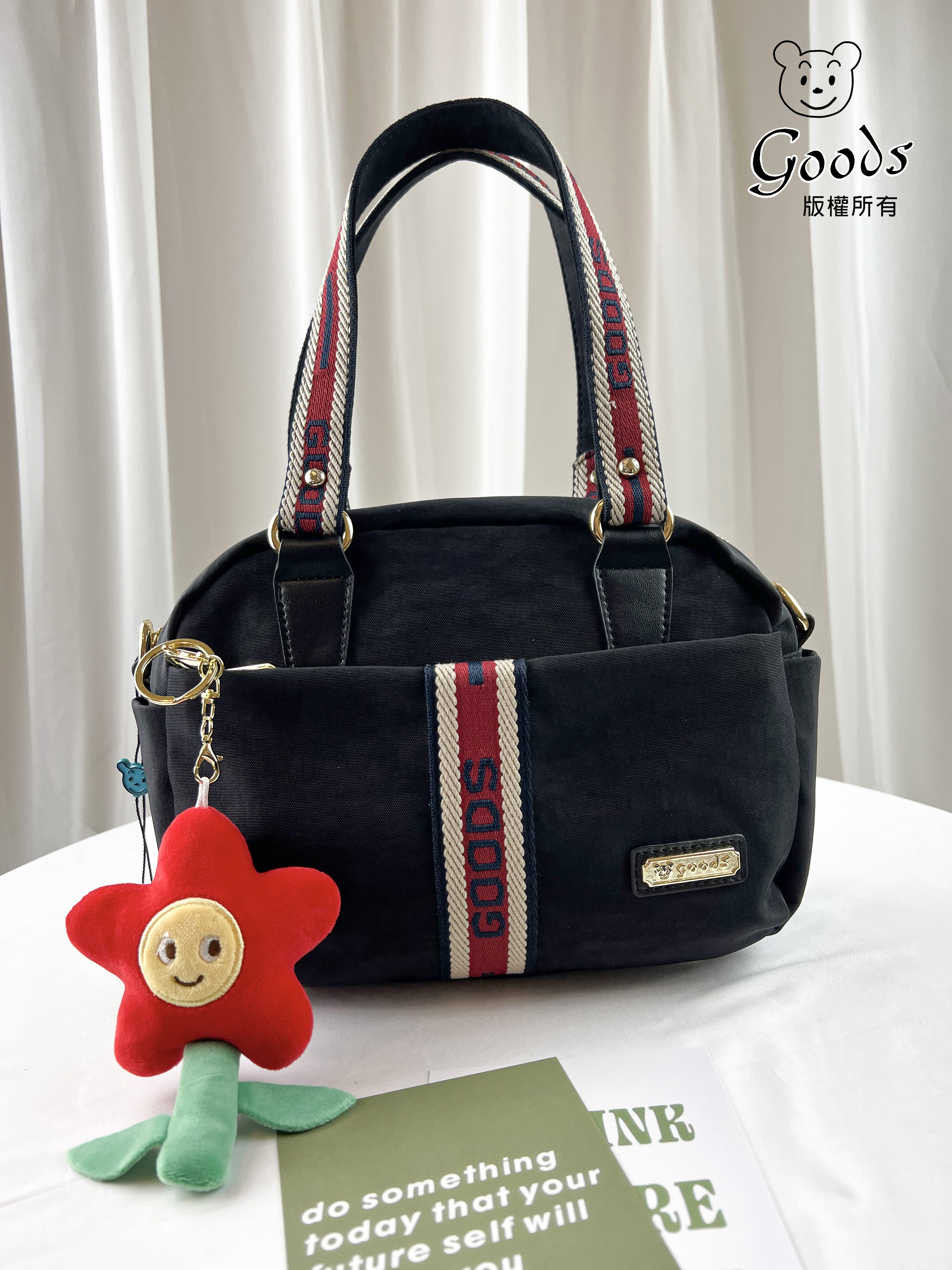 GOODS 織帶黑 防潑水手提包 / 側背包 附小熊吊飾 #2810