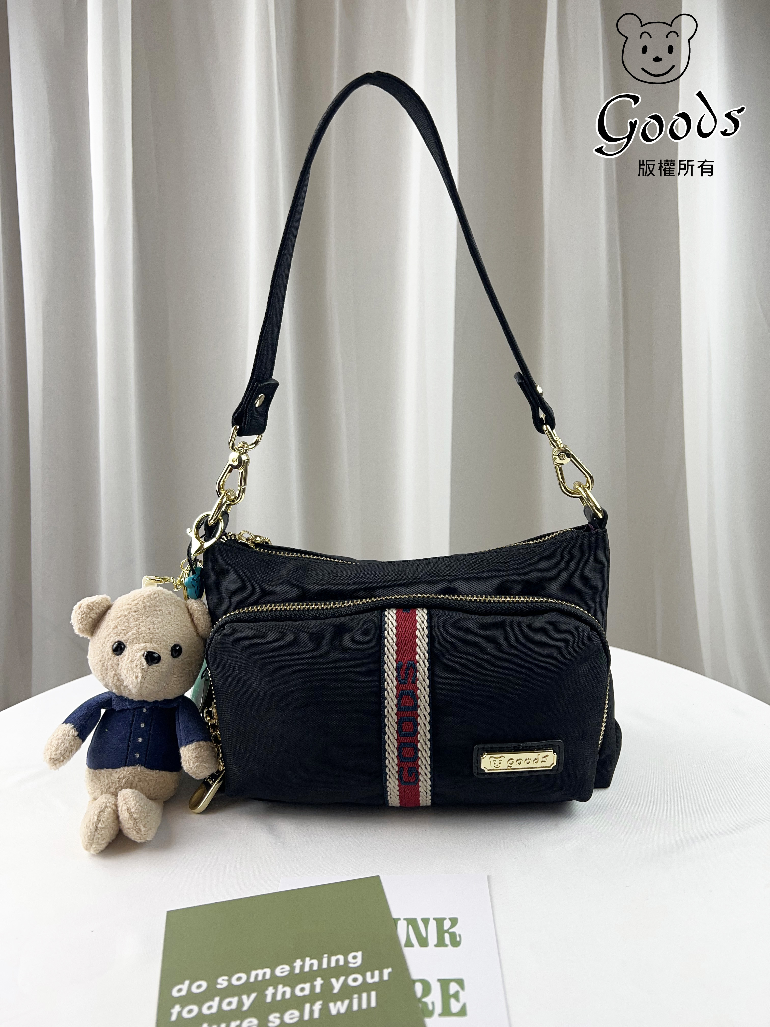 GOODS 織帶黑 防潑水肩背包 / 側背包 附小熊吊飾 #2813