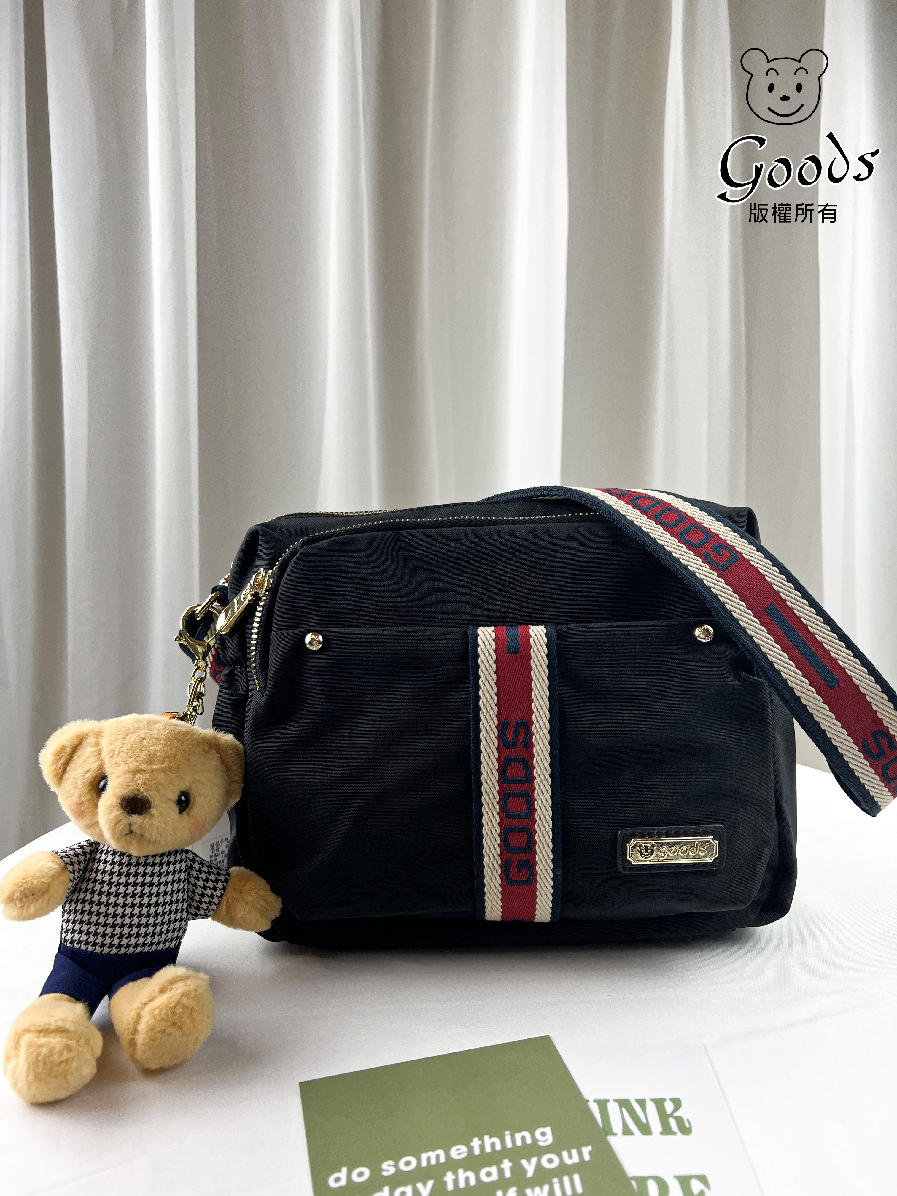 GOODS 織帶黑 防潑水側背包 附吊飾   #2804